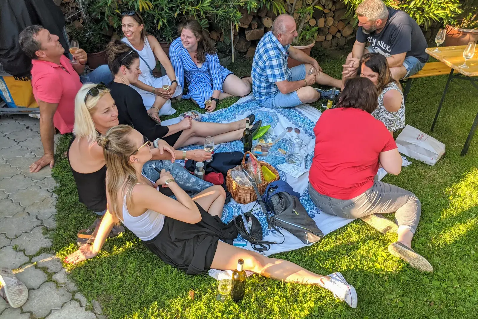 Derfla open cellars, at the picnic